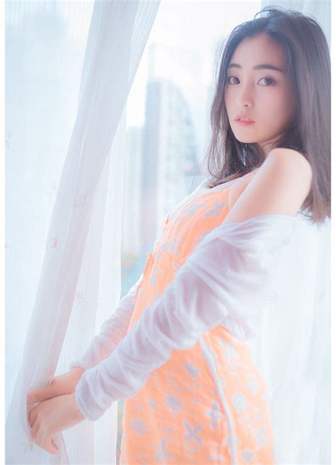《augusttaylorVR观看》